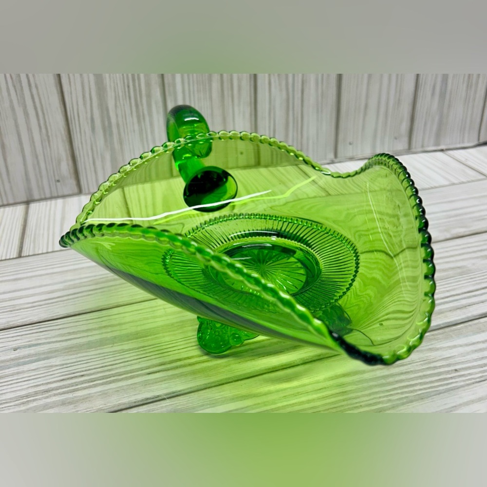 EAPG Colorado US Glass Emerald Green Bon Bon Candy Dish One Handle Vintage 8"